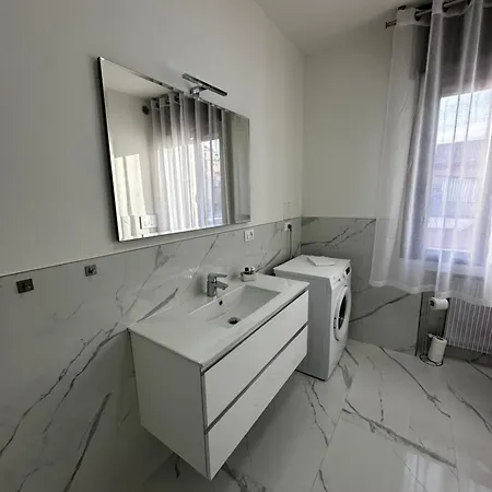 La Pace アパート *